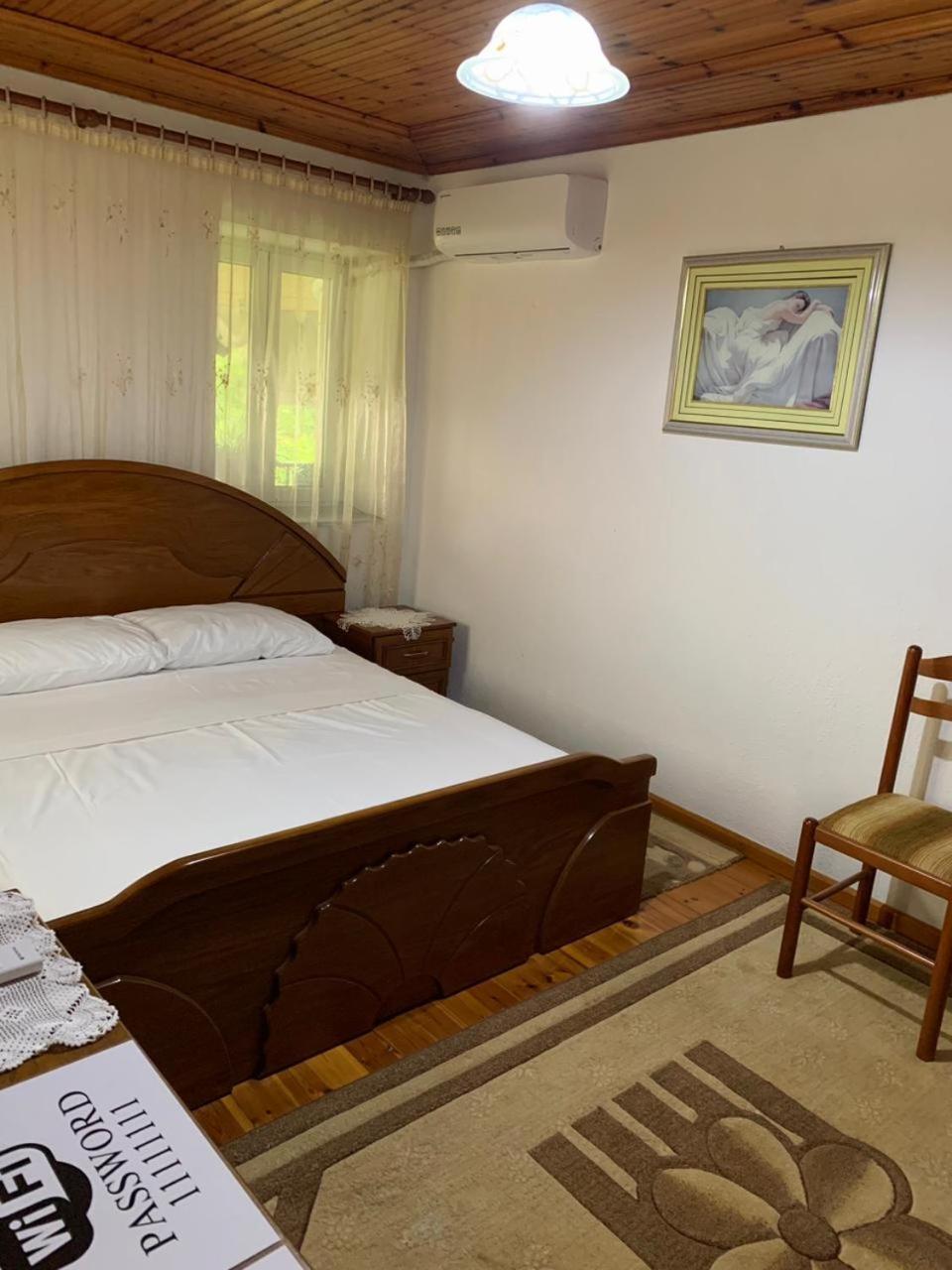 Gjirokastër Geri Guesthouse מראה חיצוני תמונה