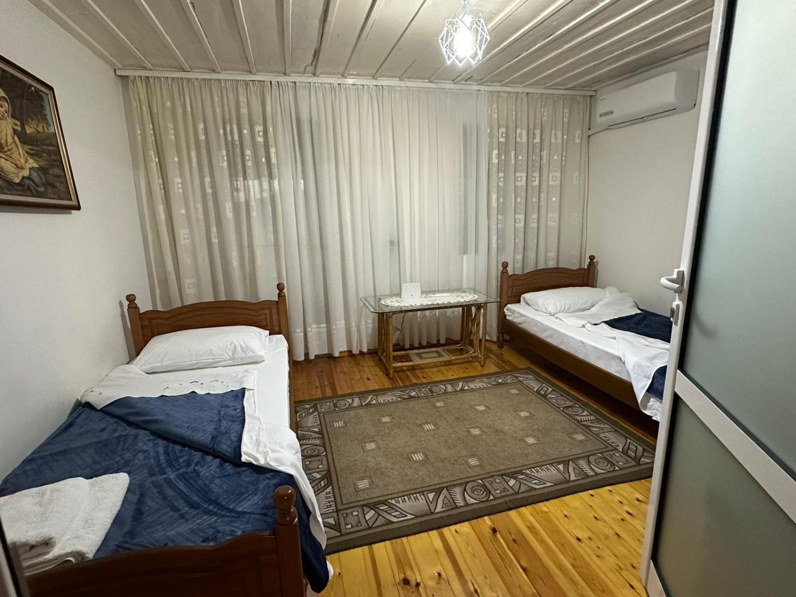 Gjirokastër Geri Guesthouse מראה חיצוני תמונה